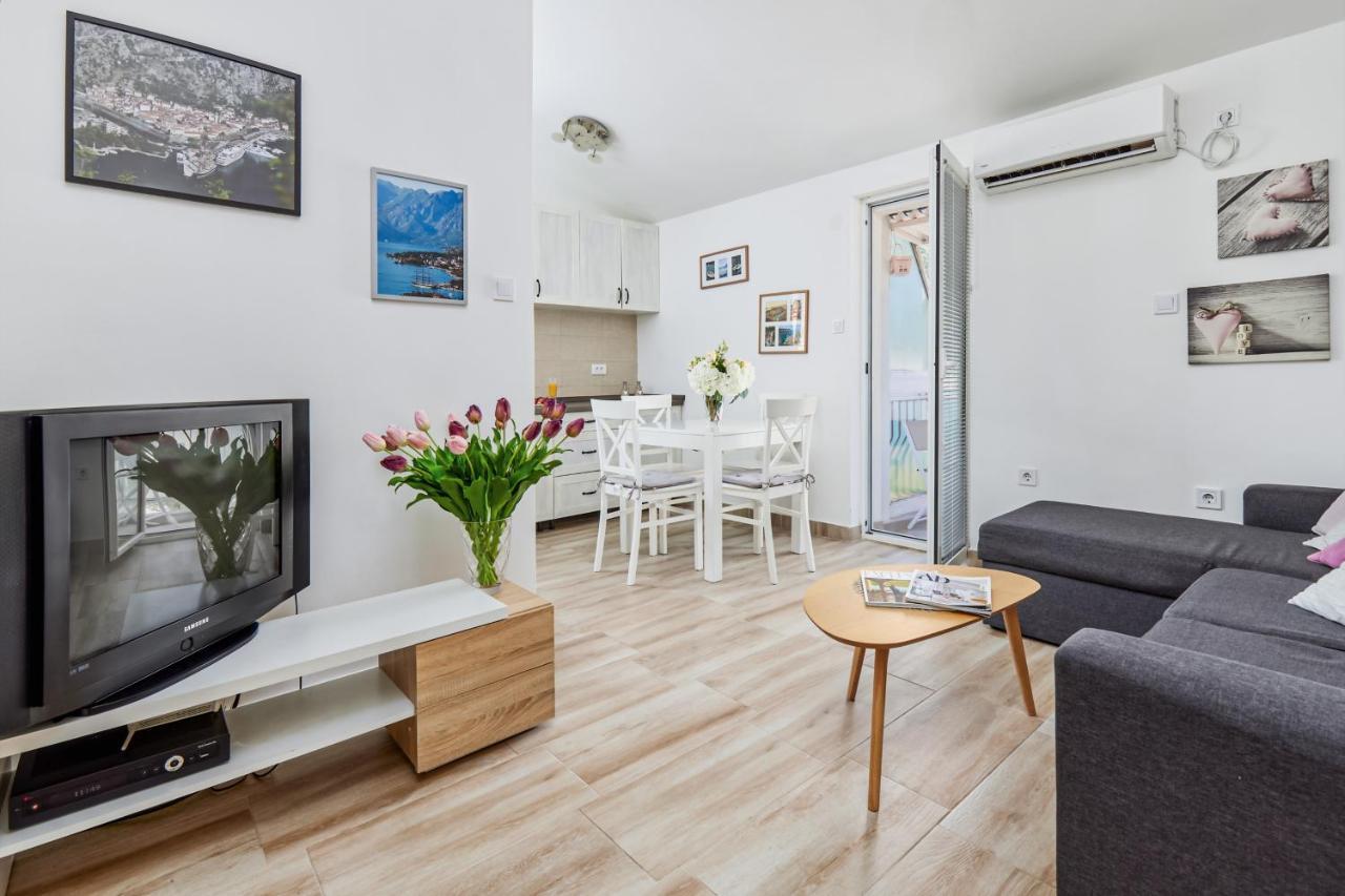 Apartment Plagenti With Sea View コトル エクステリア 写真